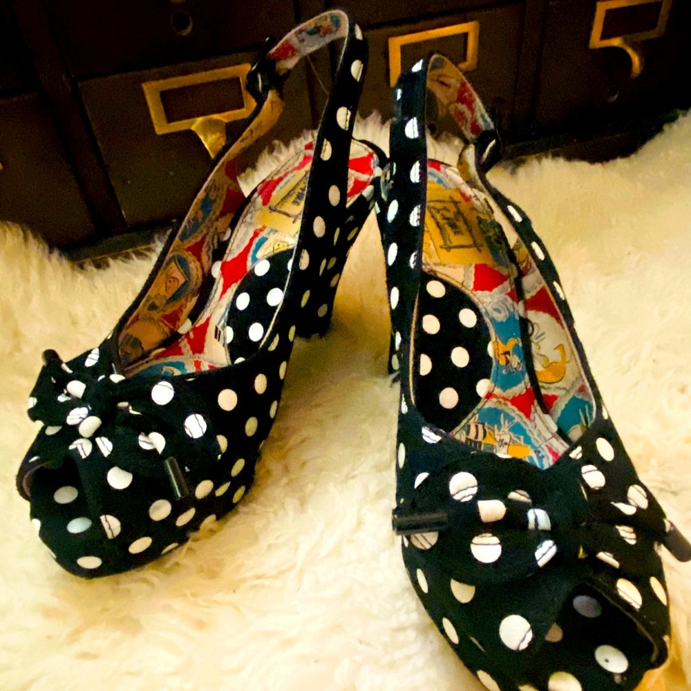 Miss L-Fire Polka Dot Peep Toe pumps
